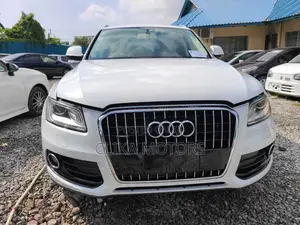 Audi Q5 2.0T Premium AWD quattro 2016 White