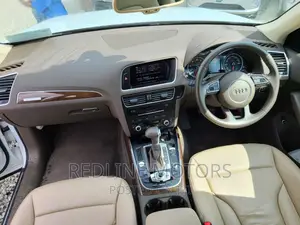 Audi Q5 2.0T Premium AWD quattro 2016 White