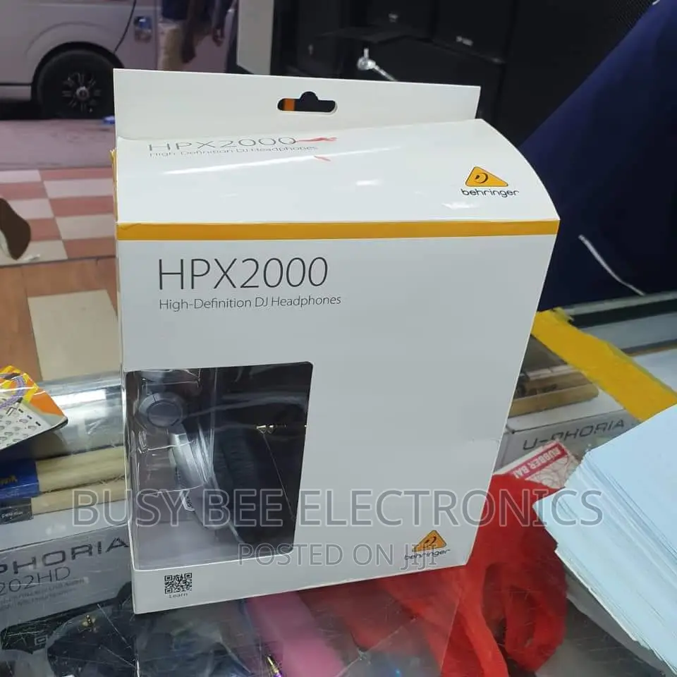 Behringer HPX2000