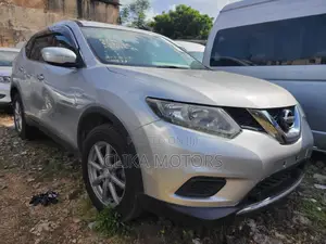 Nissan X-Trail 2.0 Petrol FWD 2016 Silver