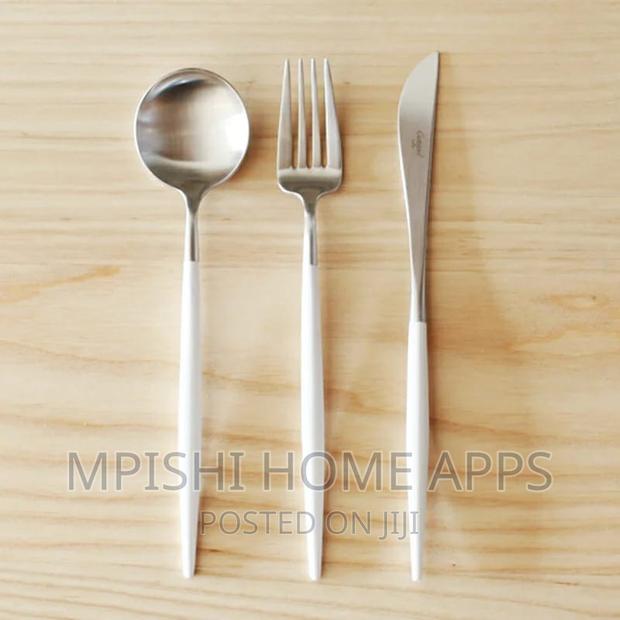 24pcs Cutlery Set White Silver - thumbnail 2
