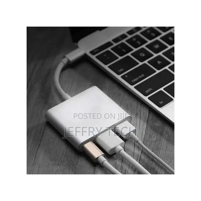 Three-in-Onetype-C Mobile Phone to TV Screen Casting Adapter