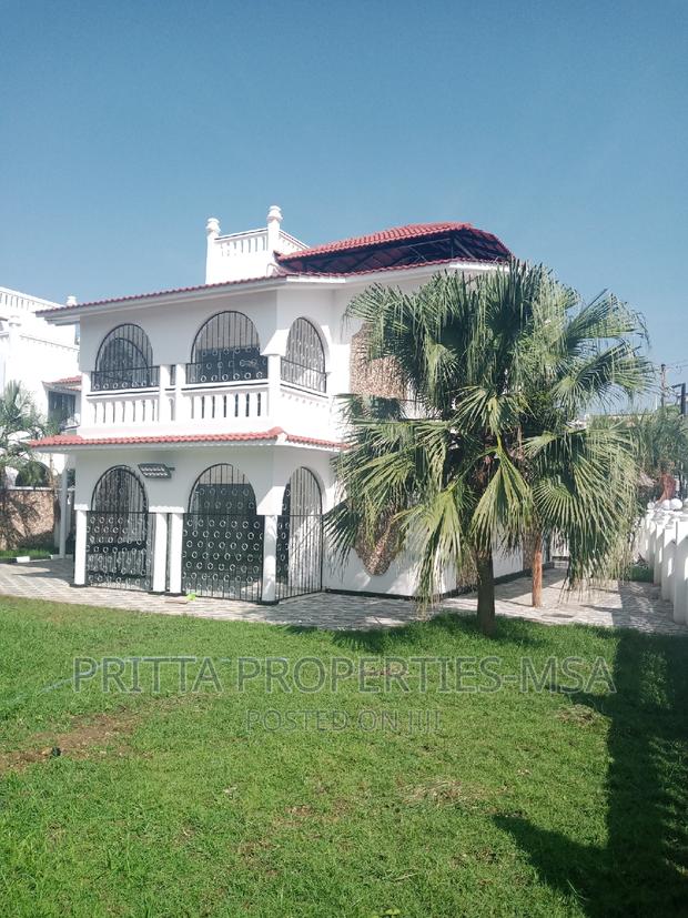 5bdrm Maisonette in Nyali for sale - main view