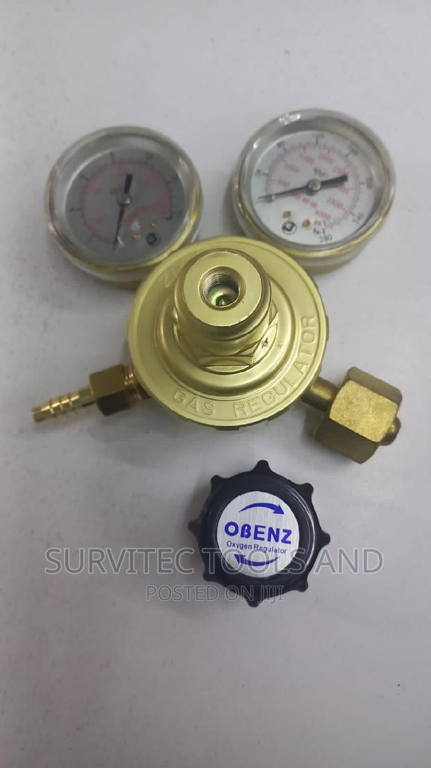 Oxygen Regulator - thumbnail 2