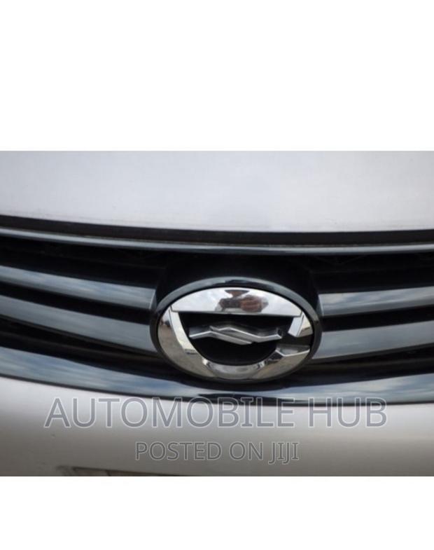 Toyota Corolla/Fielder/Nze Grill Emblem