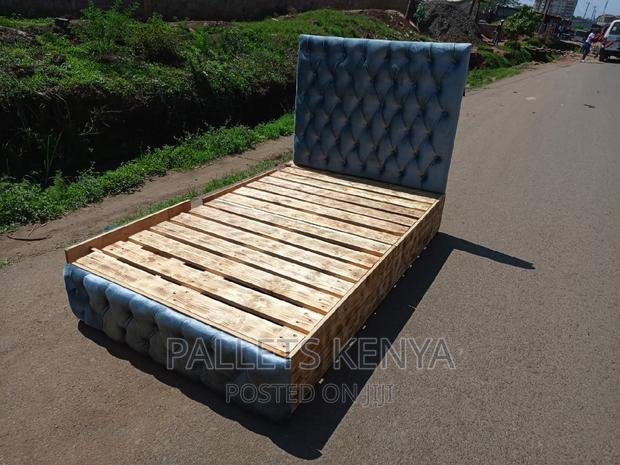 Pallet Bed- 4*6 Chester Pallet Bed With Drawers. Gb13