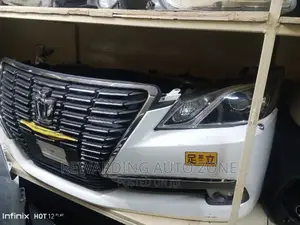 Toyota Crown Royal 2014 Nosecut Complete.