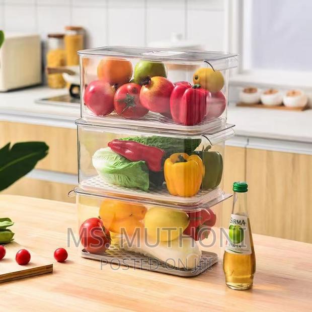 Fridge Organizer With A Perforated Tray * - main view