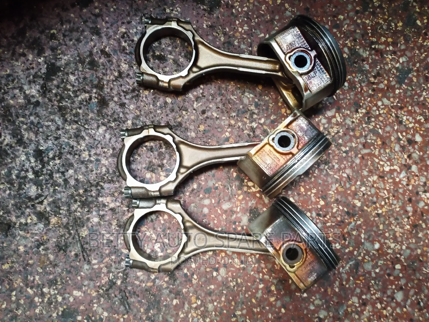 Toyota Prado 150 2TR Piston and Con Rod