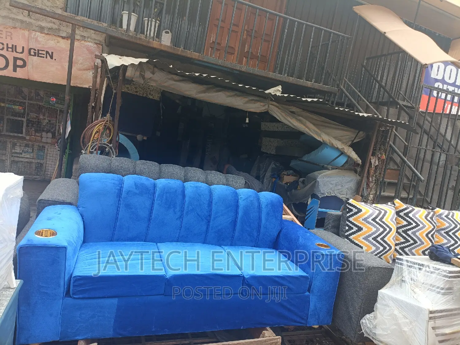 New 3 Seater