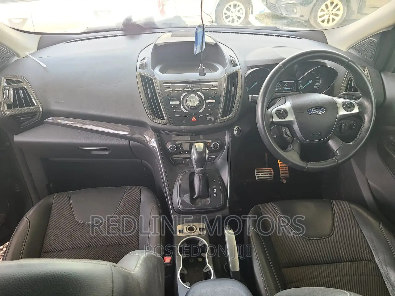 Ford Kuga 2016 Gray