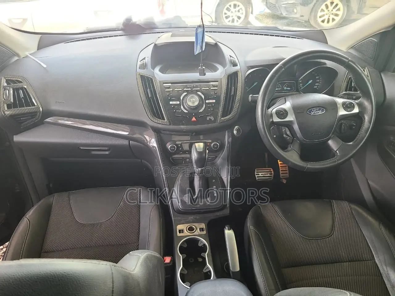 Ford Kuga 2016 Gray