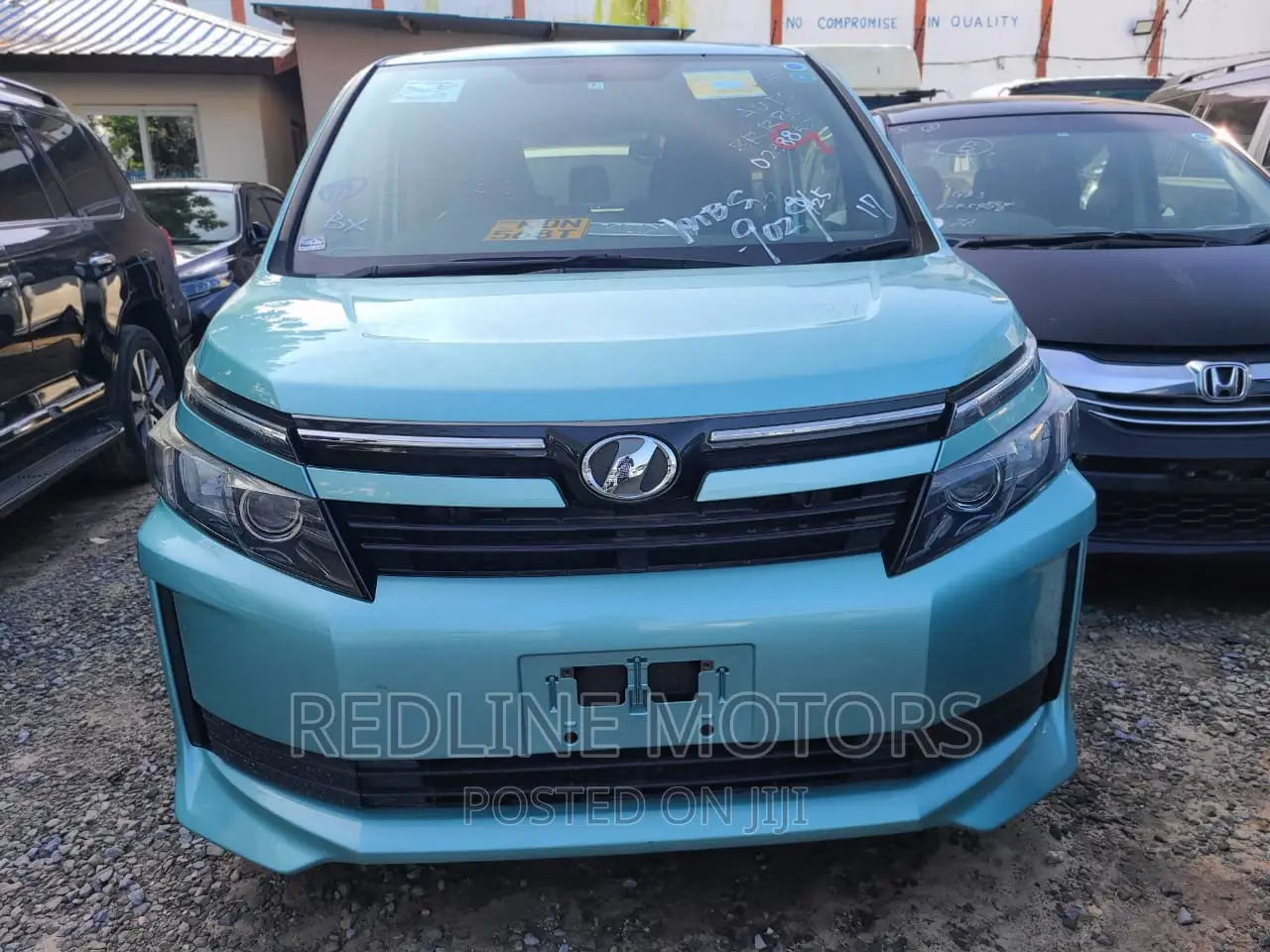 Toyota Voxy 2016 Blue
