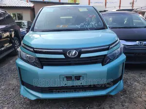 Toyota Voxy 2016 Blue