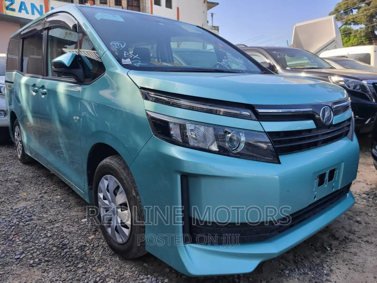 Toyota Voxy 2016 Blue