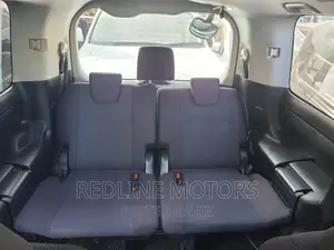 Toyota Voxy 2016 Blue