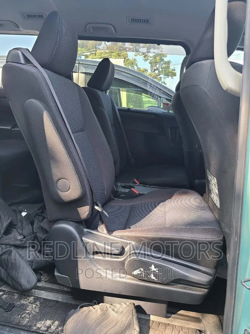 Toyota Voxy 2016 Blue