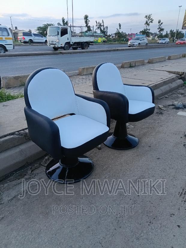 Styling Chairs, Black and White - main view