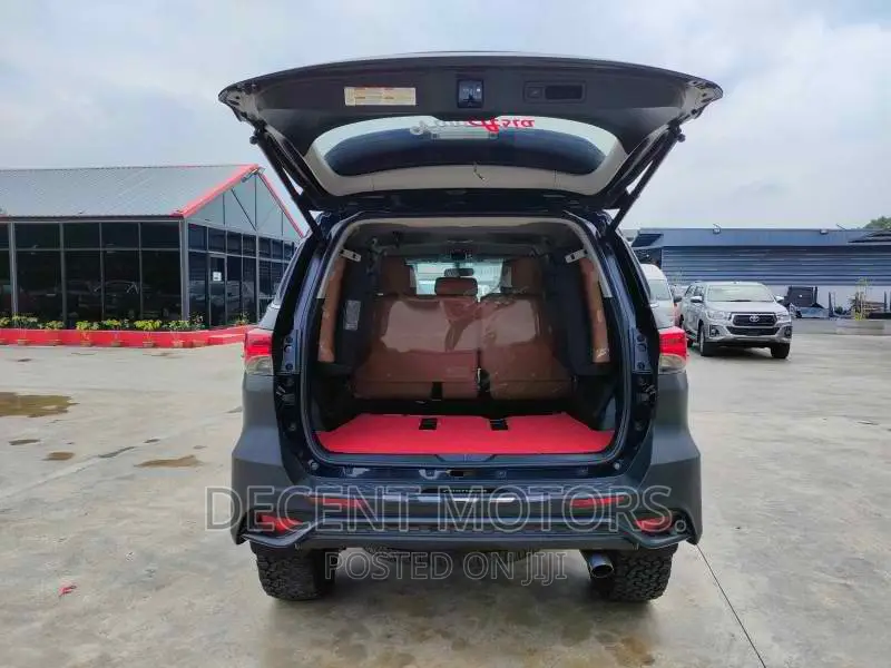 Toyota Fortuner 2.8 D AWD 2018 Black