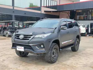 Toyota Fortuner 2.8 D AWD 2018 Black