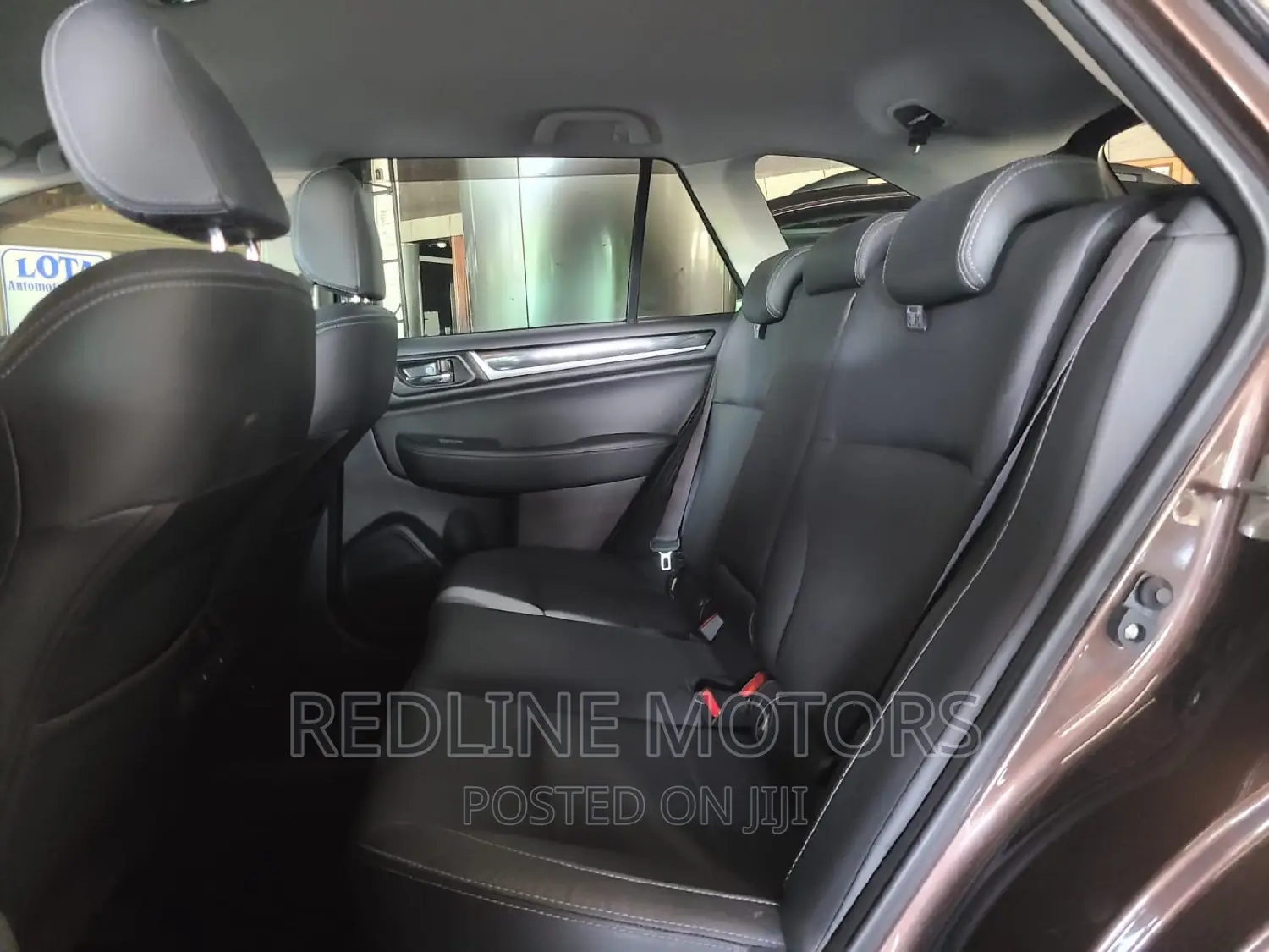 Subaru Outback 2.5i Premium AWD 2017 Gold