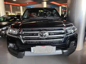 Toyota Land Cruiser 4.6 V8 AX 2016 Black