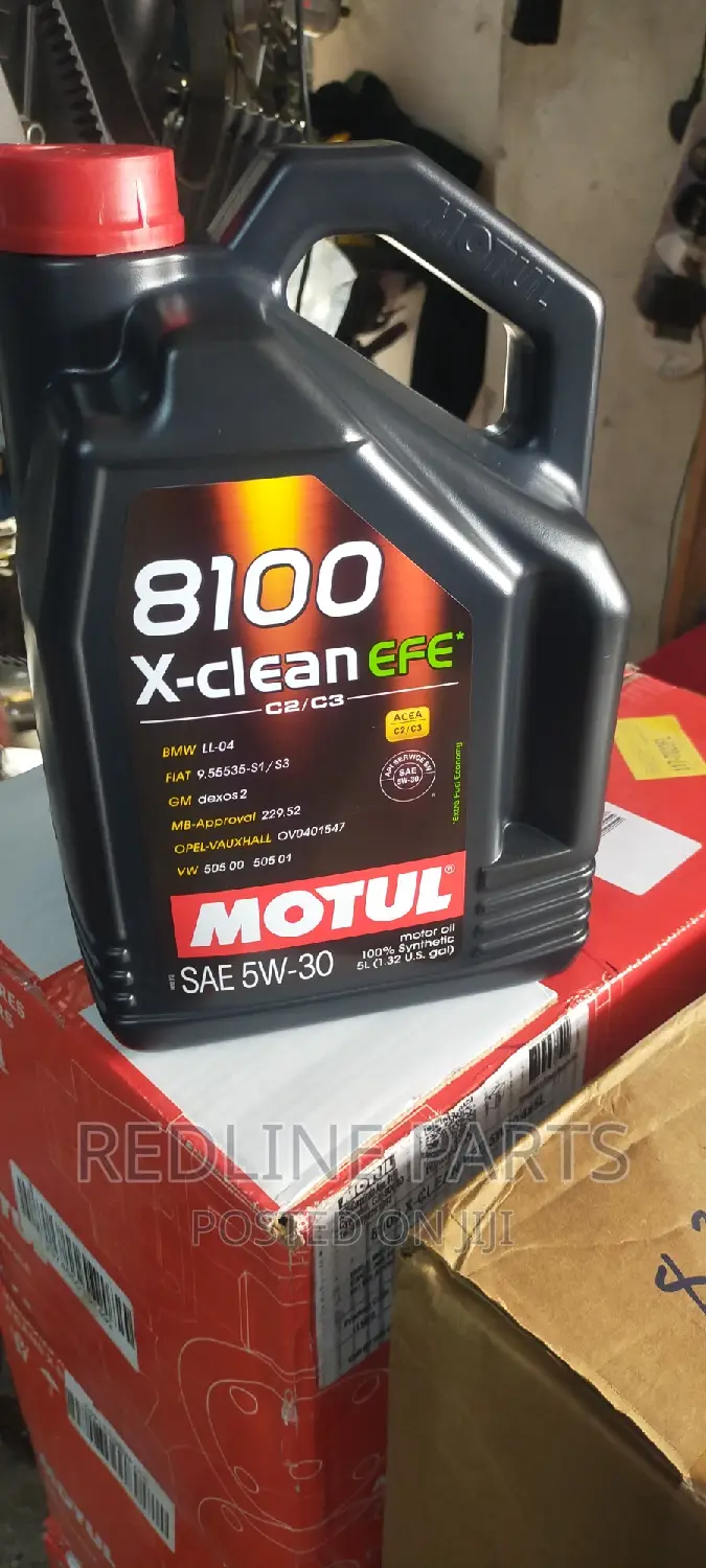 Motul 5w-30 Fully Synthetic Engine Oil.