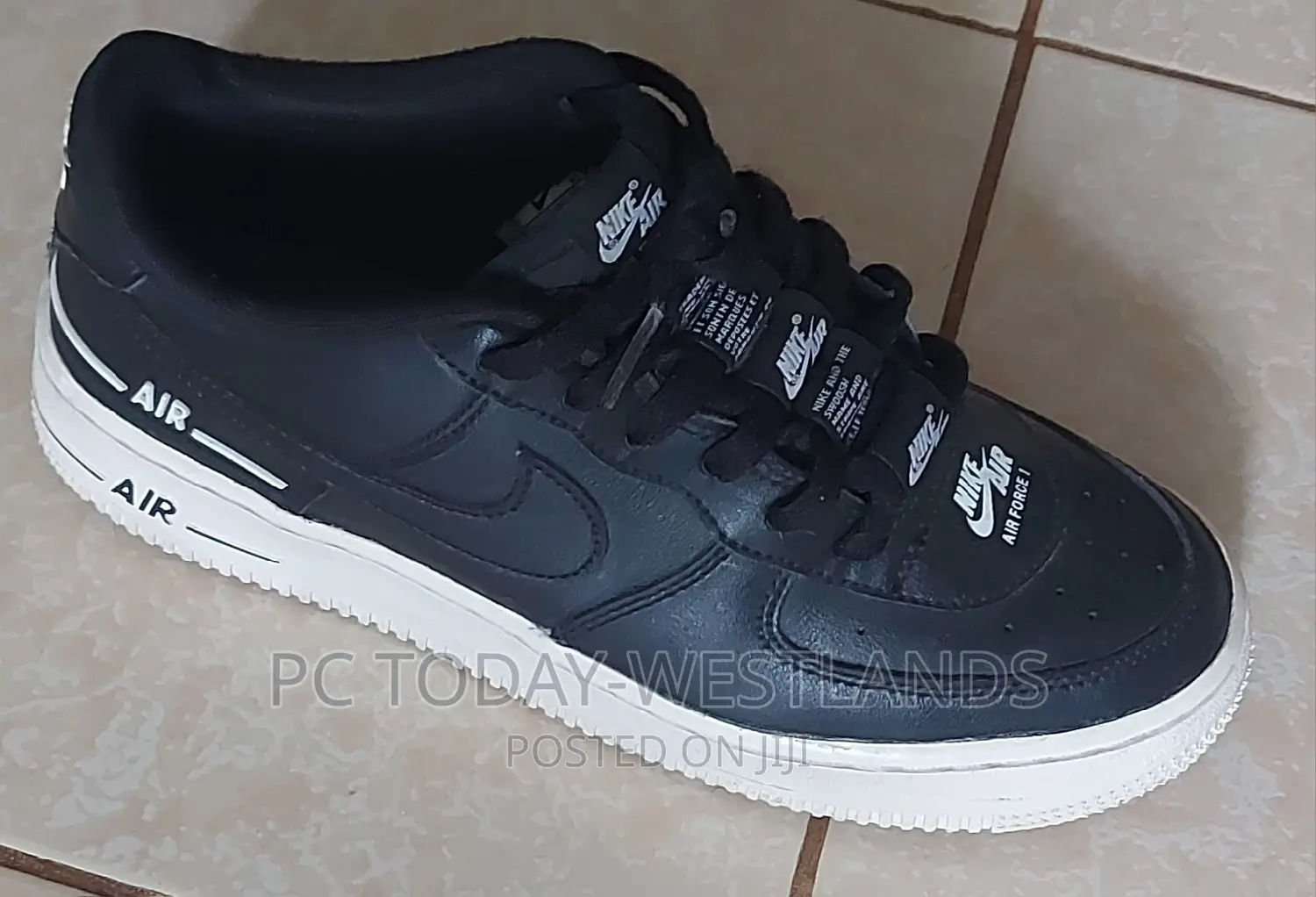 Nike Air Force 1 Youth Sneakers Size 6y Black
