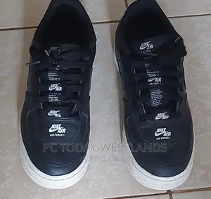 Nike Air Force 1 Youth Sneakers Size 6y Black