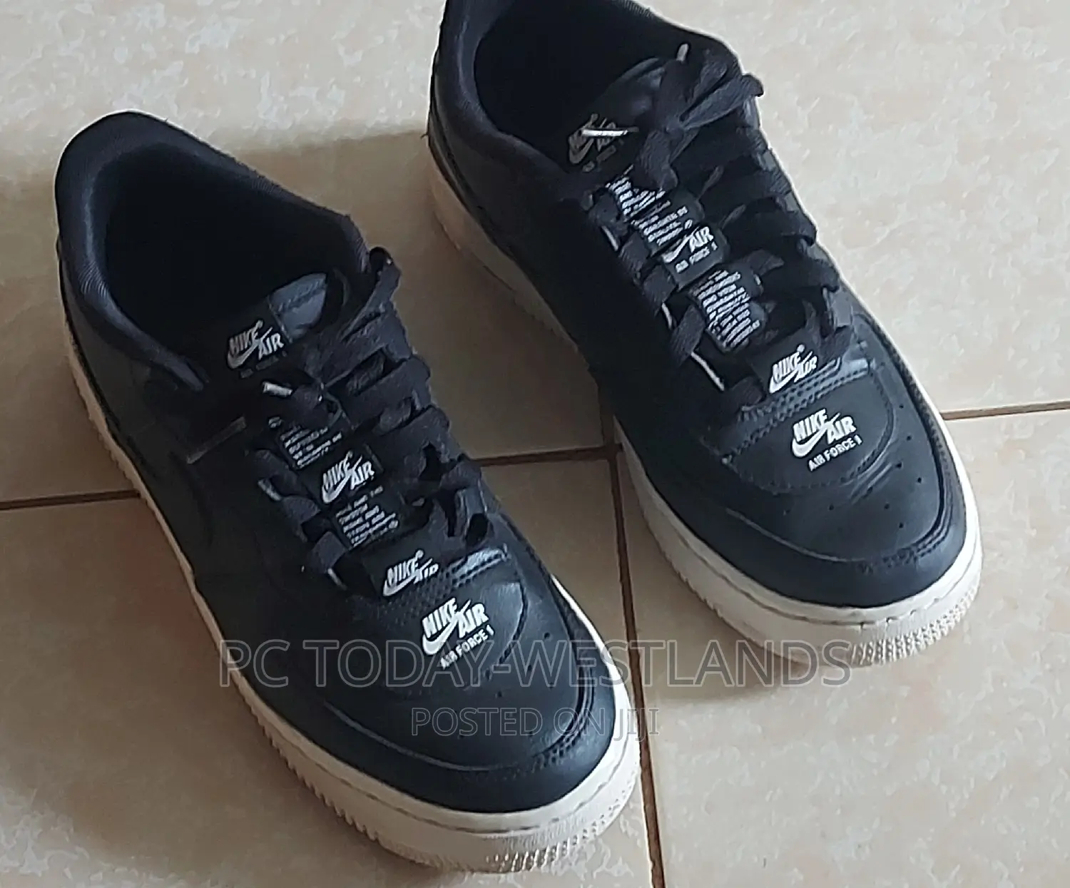 Nike Air Force 1 Youth Sneakers Size 6y Black