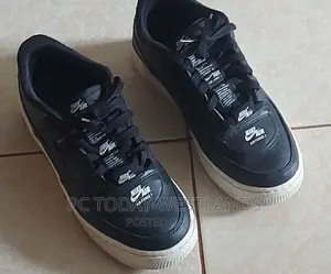Nike Air Force 1 Youth Sneakers Size 6y Black