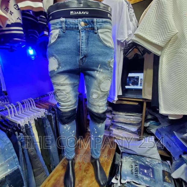 Designer Quality Classic Latest Men's Denim Shorts - thumbnail 2