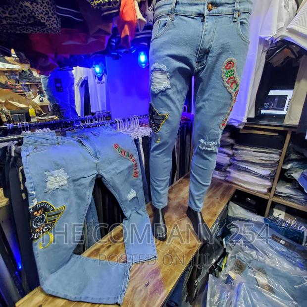 Designer Quality Classic Latest Men's Denim Shorts - thumbnail 3