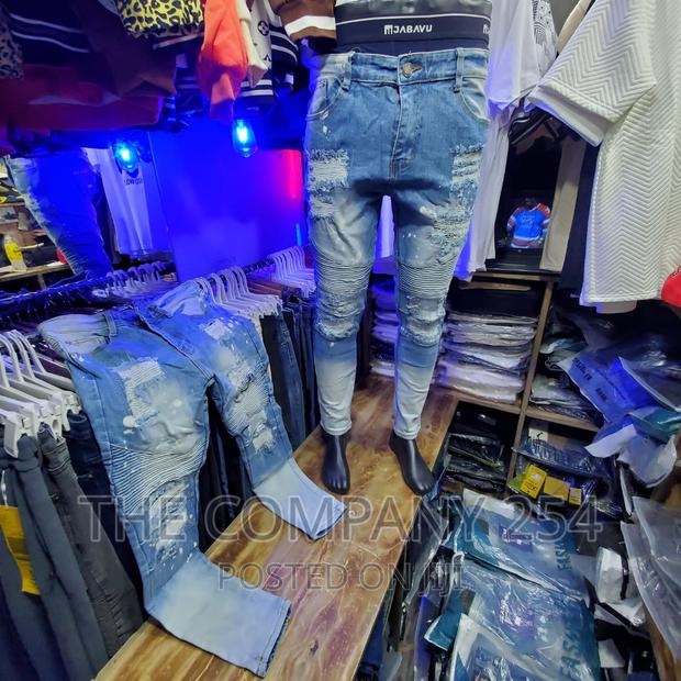 Designer Quality Classic Latest Men's Denim Shorts - thumbnail 9