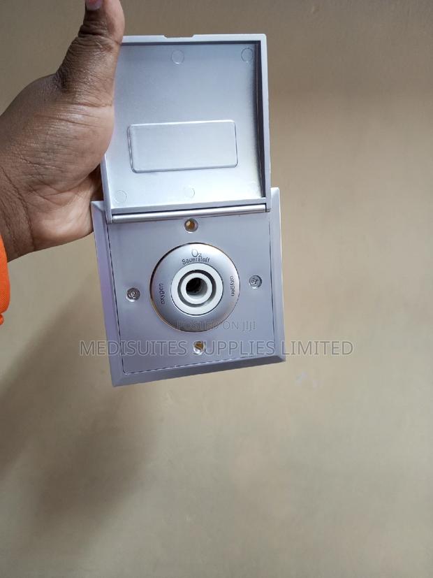 Oxygen Outlet, - main view