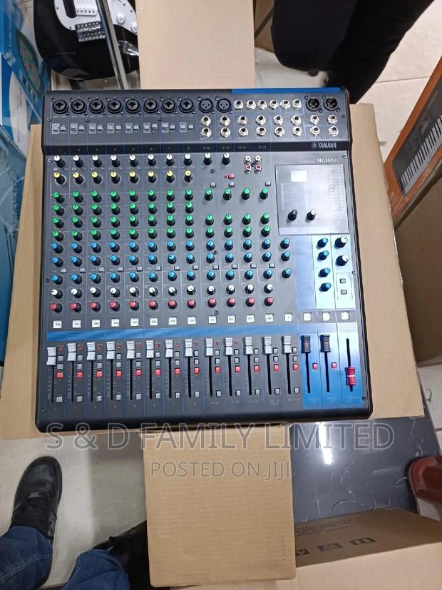 16 Channels Plain Mixer Mg16xu - thumbnail 3
