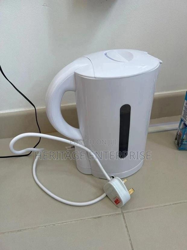 Kettle Mika Corded Plastic Electric Kettle
