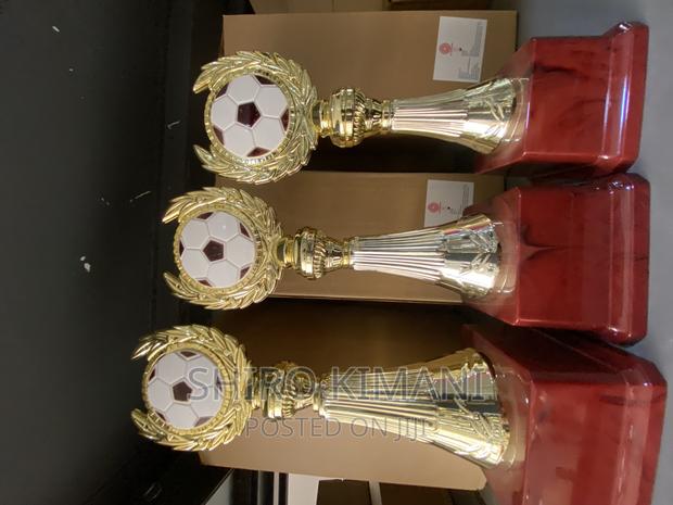 Trophies Quality Best High - thumbnail 2