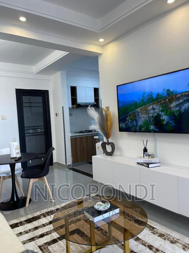 Furnished 1bdrm Apartment in Valley Arcade for rent - thumbnail 5