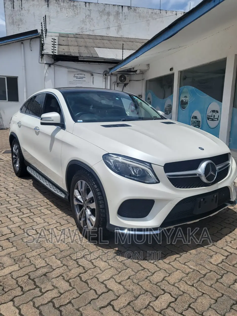 Mercedes-Benz GLE-Class GLE 350d 4MATIC 2017 Pearl