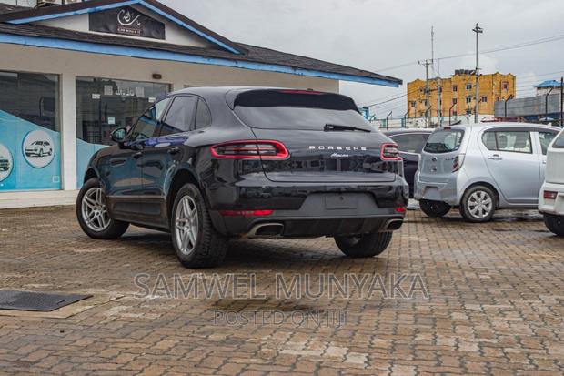 Porsche Macan GTS 2017 Black - thumbnail 3