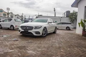 Mercedes-Benz E250 2017 Pearl