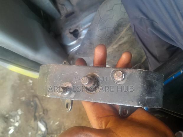 Subaru Legacy Bh5 Gearbox Mounting (Automatic) - thumbnail 3