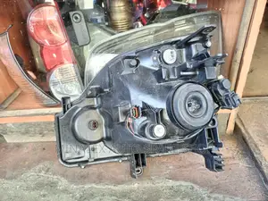 Headlights Nissan Xtrail NT31 Nonzenon