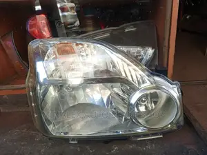Headlights Nissan Xtrail NT31 Nonzenon