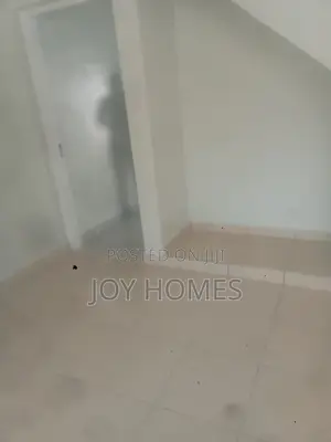 4bdrm Maisonette in South for rent