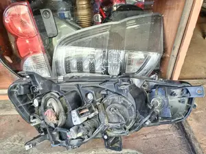 Mitsubishi Outlander 2010/12 Model Nonzenon Headlights