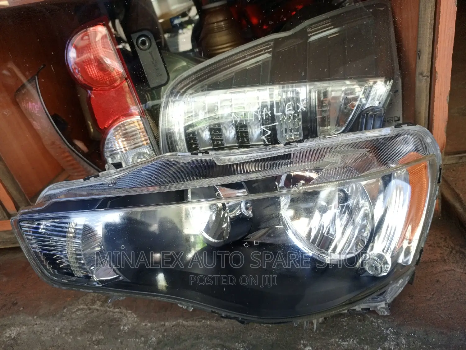Mitsubishi Outlander 2010/12 Model Nonzenon Headlights
