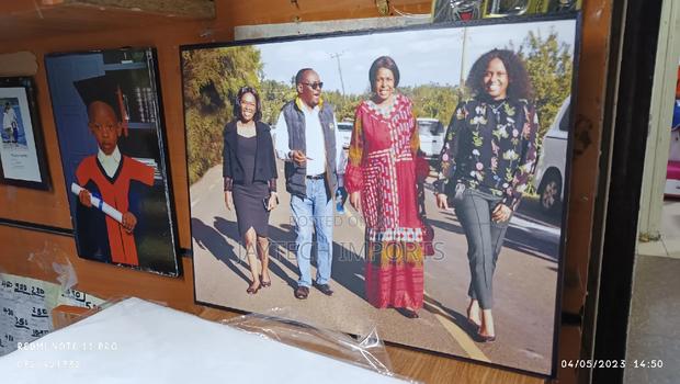 Family Wall Mount