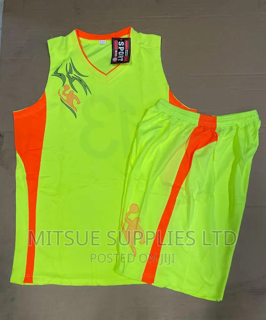 A Set of 12 Pairs Basketball Uniform for Team-Orange Green